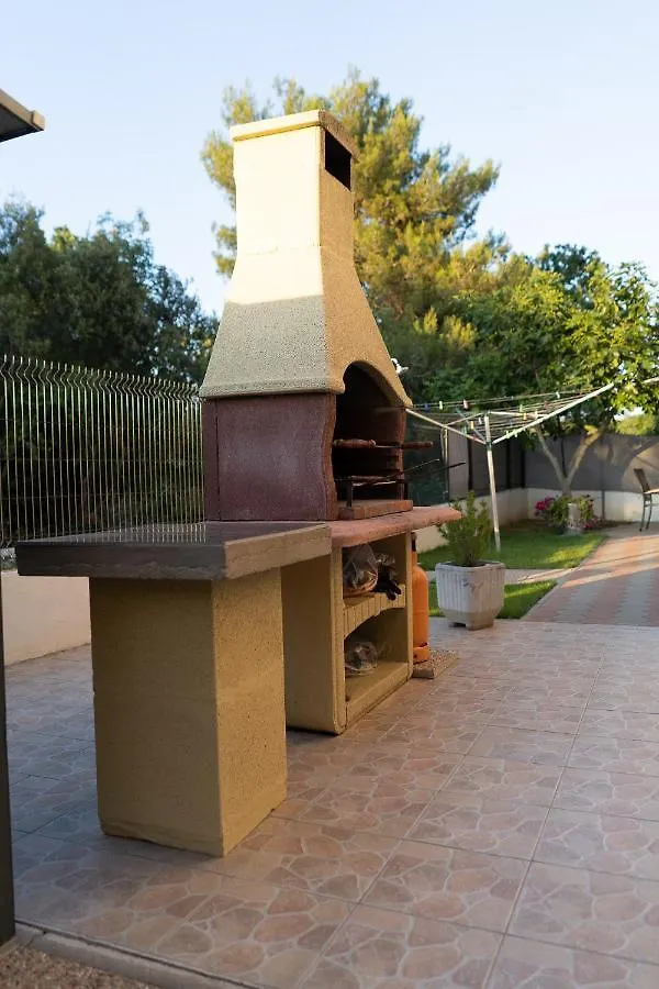 Apartment Mladen Biograd Na Moru
