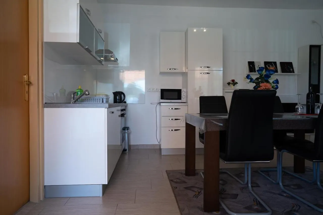 Apartment Mladen Biograd Na Moru